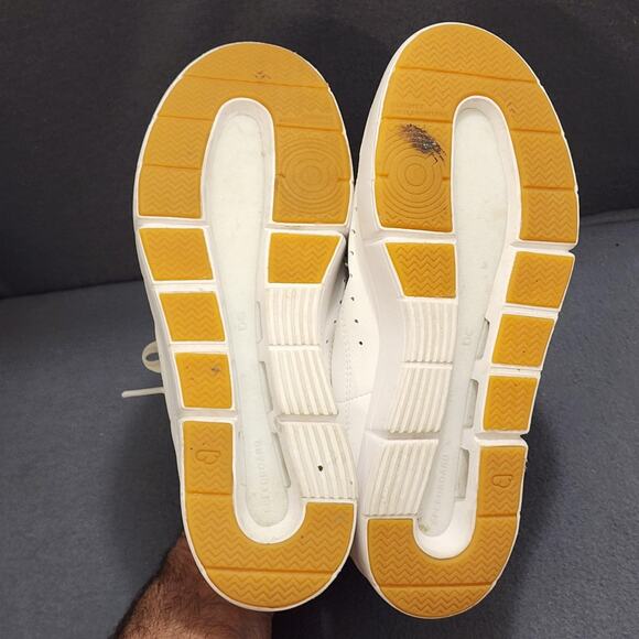 On Running The Roger Centre Court Shoes Womens Size 7.5 White CloudTec 48.99437 - Picture 7 of 16